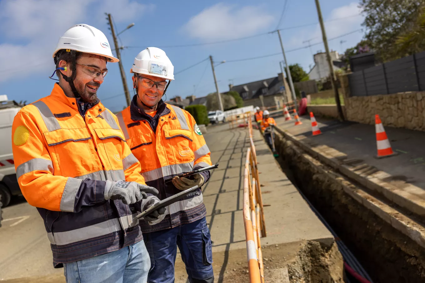 2 collaborateurs equans sur un chantier