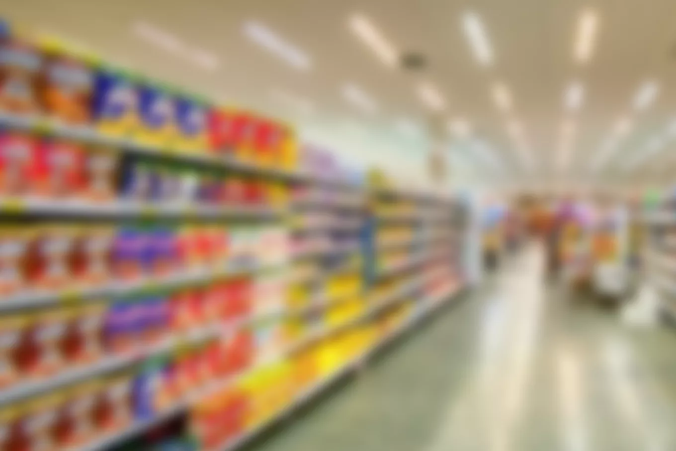 rayons de magasin floutés