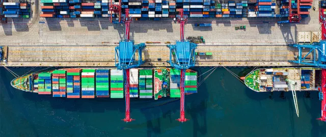 transport maritime - paquebot et container