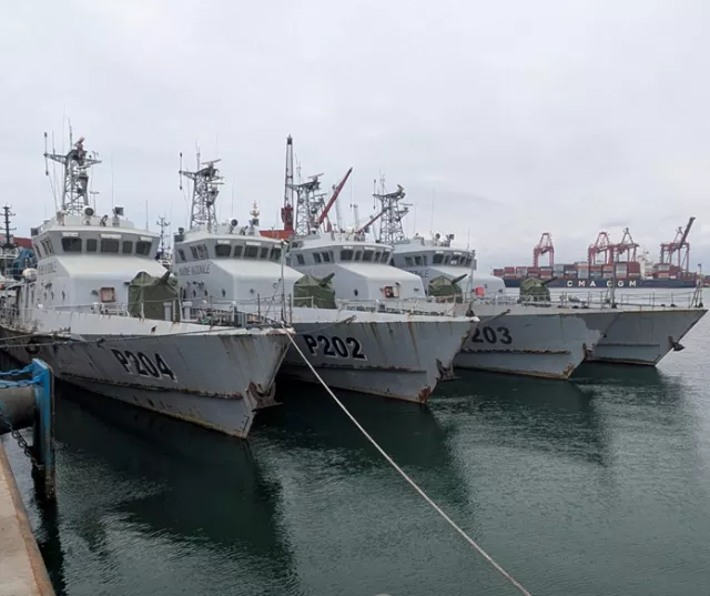 Bateau de la marine nationale congolaise