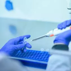 Salle_blanche_pharmaceutique_laboratoire